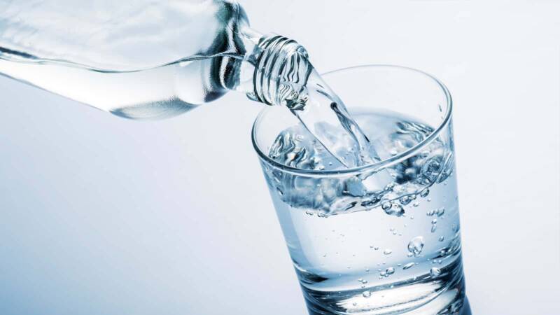 acqua alcalina ionizzata 800x450 - Gli effetti benefici dell'acqua alcalina