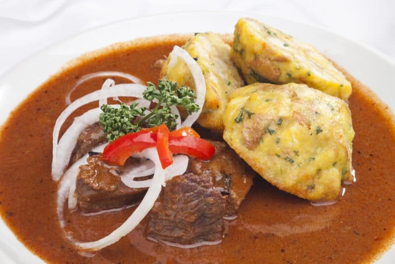 gulasch ungherese ricetta