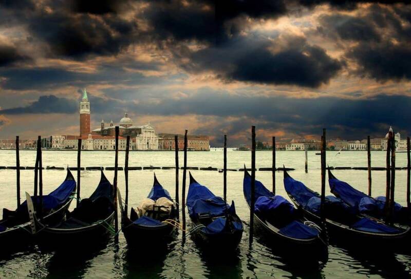 Venezia laguna e gondole