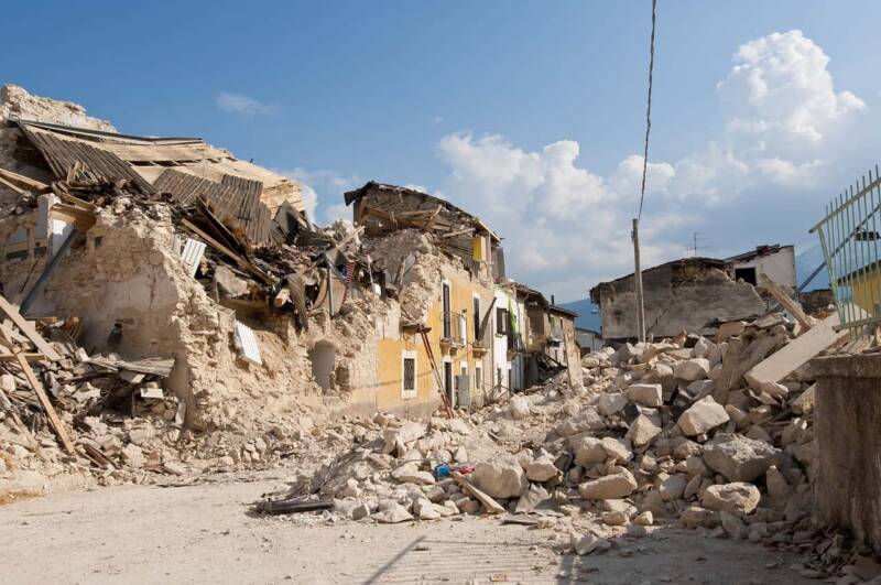 palazzi crollati per terremoto