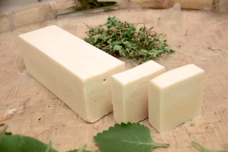 Detersivi fai da te naturali: prodotti efficaci ed economici, pensando allo spreco sapone di marsiglia fatto in casa