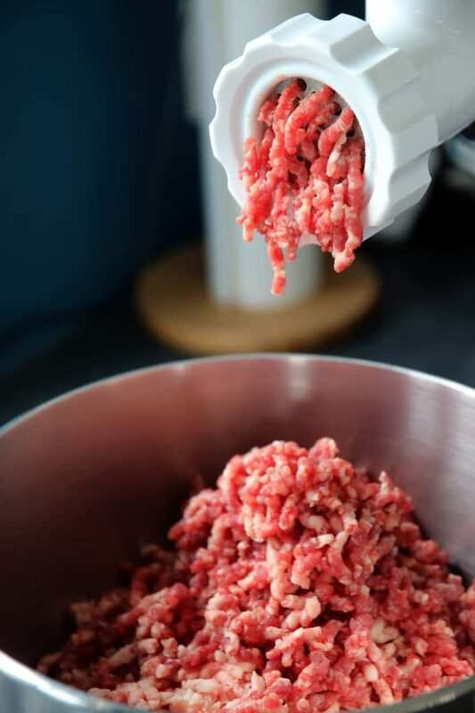 carne macinata per salsicce fatte in casa