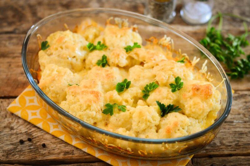 Pasta al forno con cavolfiore e besciamella Pasta al forno con cavolfiore e besciamella