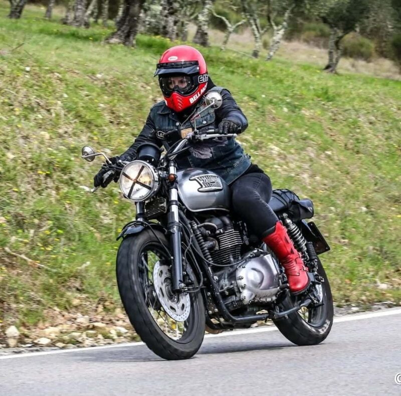 ragazze in moto