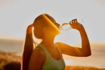 quanta acqua bere al giorno