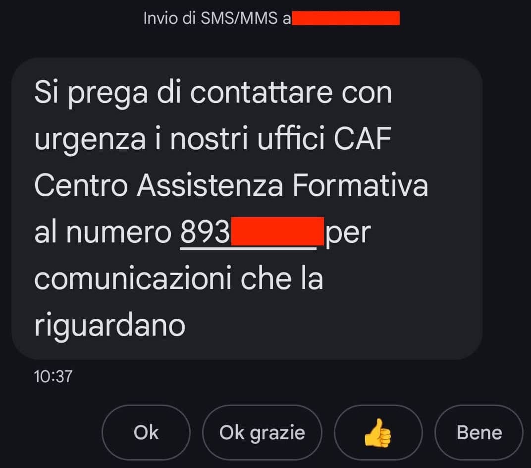 schermata SMS truffa del CAF con numero 893 evidenziato